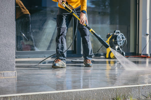 Post-Construction Pressure Washing in Dover, FL